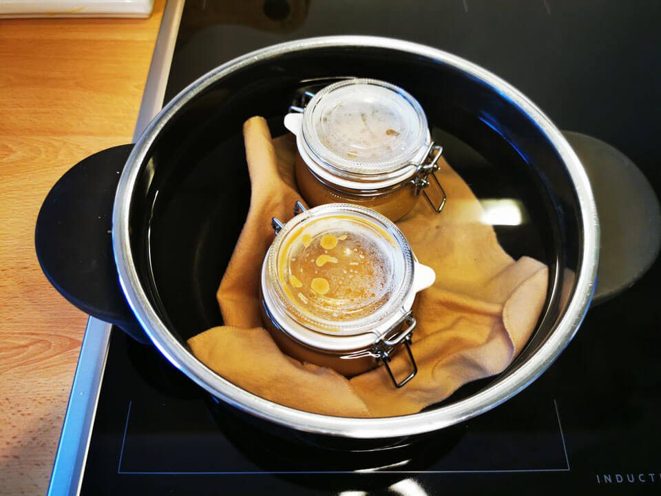 Küchenabenteuer: Dulce de Leche Dulce in Lecheauf dem Herd